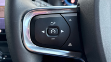 Volvo XC40 2.0 B4P Plus Dark 5dr Auto Petrol Estate